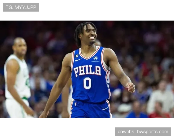 马克西荣膺东部周最佳 场均33.5分9.8助攻助力球队 马克西荣膺东部周最佳 场均33.5分9.8助攻助力球队