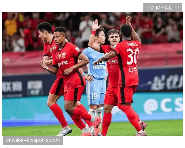 河南队热身赛6-2大胜海港,足协杯决赛前状态火热 河南队热身赛6-2大胜海港,足协杯决赛前状态火热