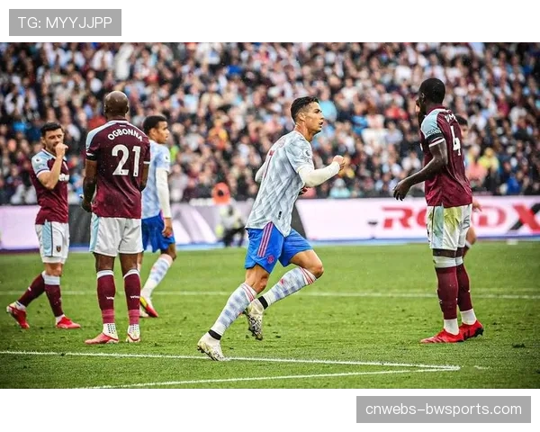 库尼亚远射世界波,曼联客场逆转定胜局 库尼亚远射世界波,曼联客场逆转定胜局